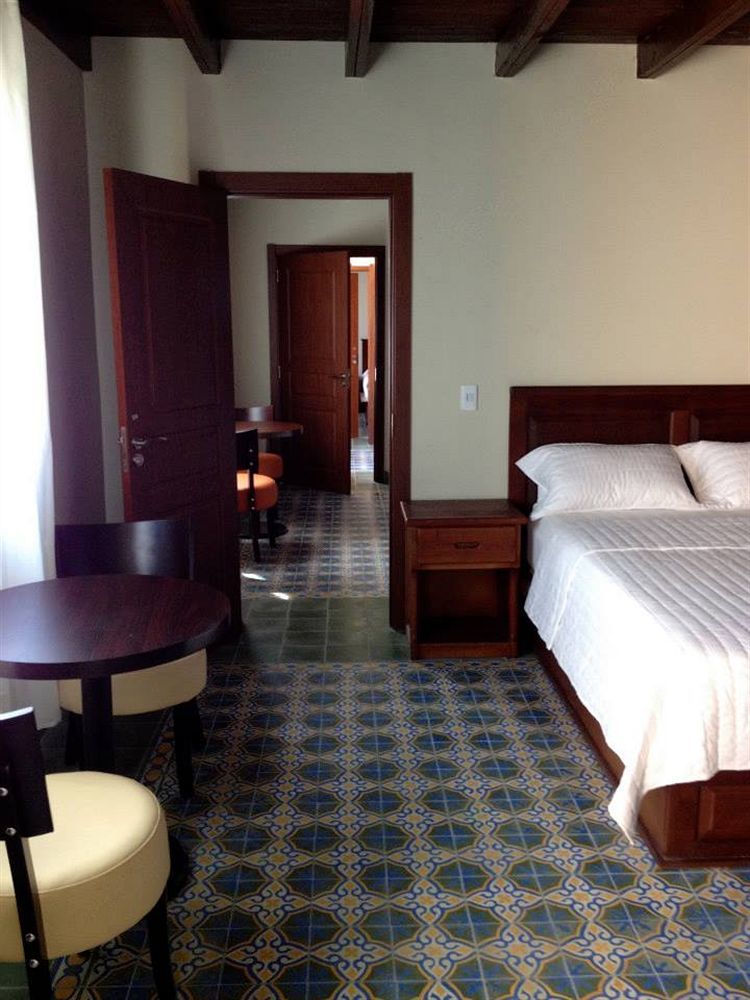 Hotel La Cretonne Ле Ке Екстериор снимка