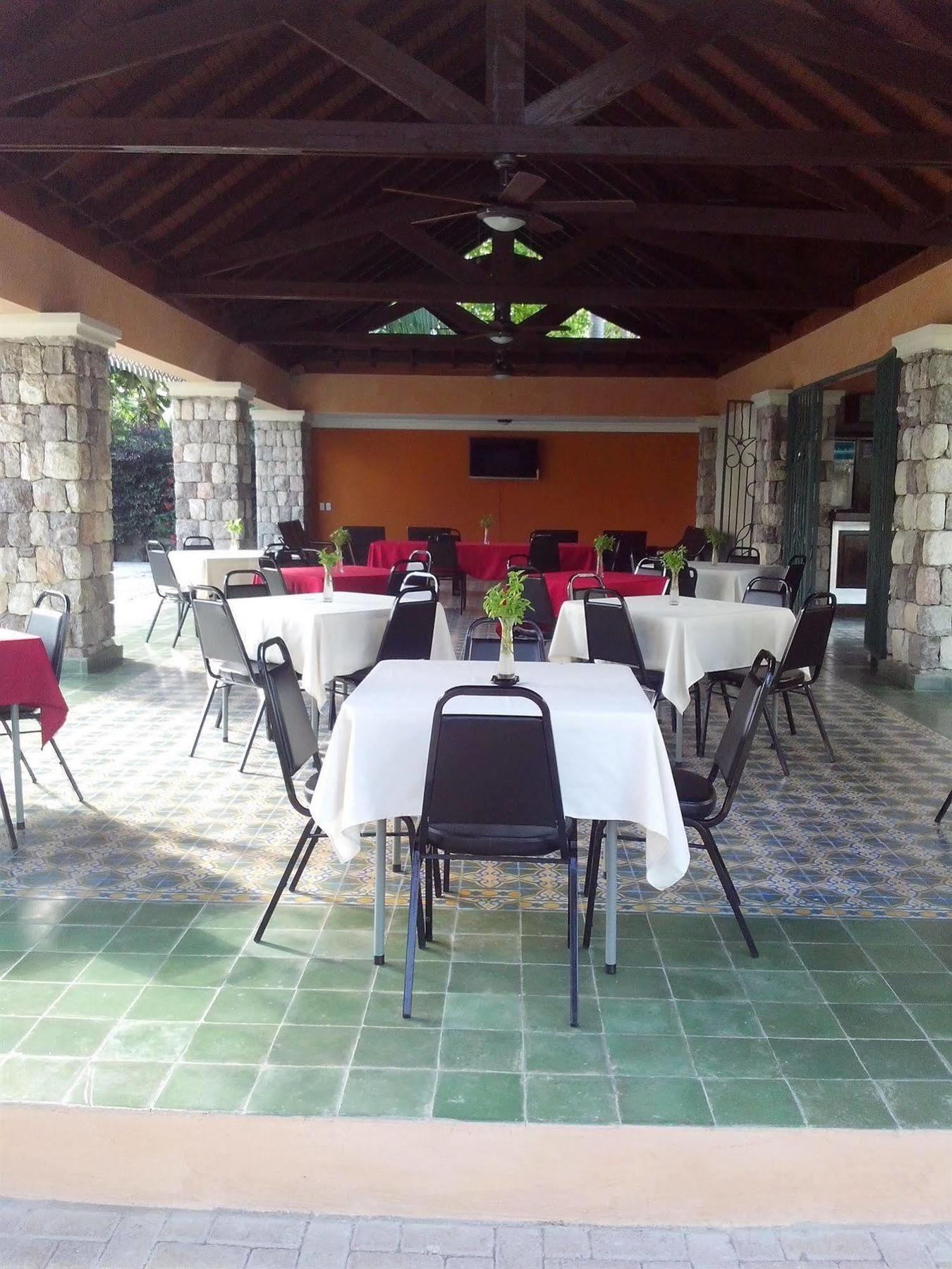 Hotel La Cretonne Ле Ке Екстериор снимка